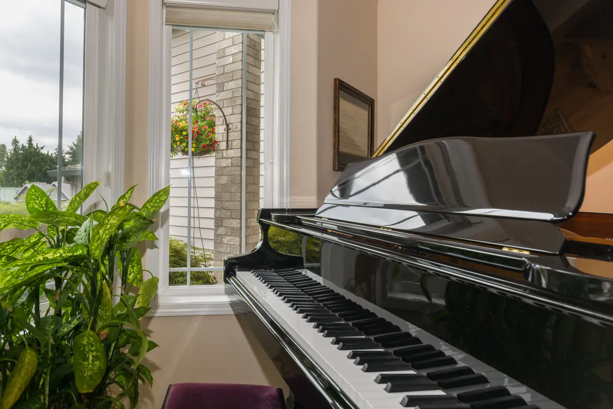 used grand pianos