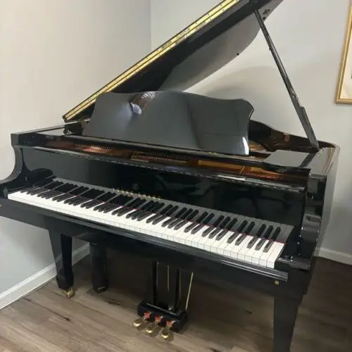 Young Chang baby grand piano